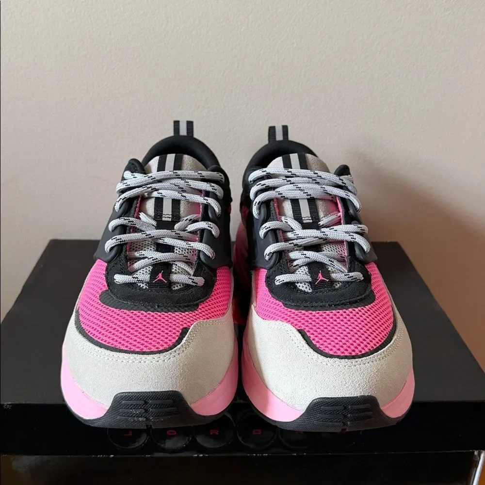Air Jordan Trunner OS Wolf Grey Pink IB3722-002 Men’s Size 11